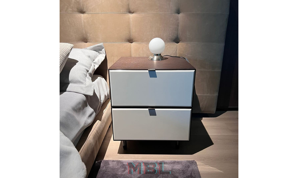 Minotti bedside table