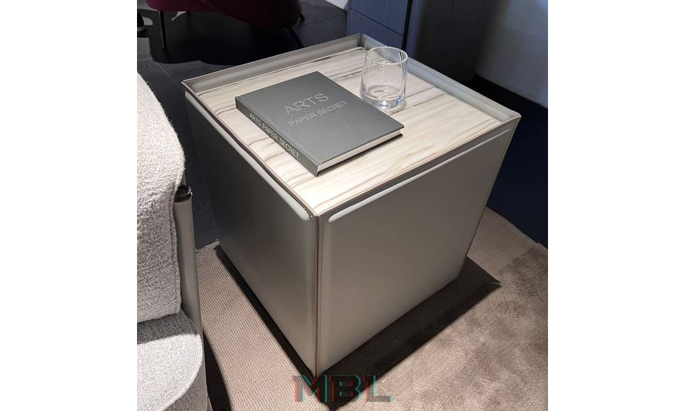 Minotti bedside cabinet