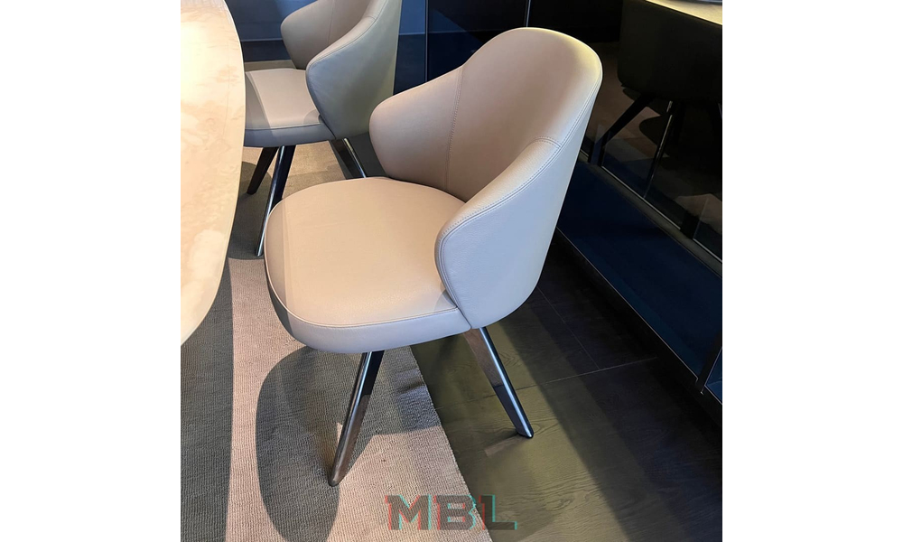 Minotti Chair