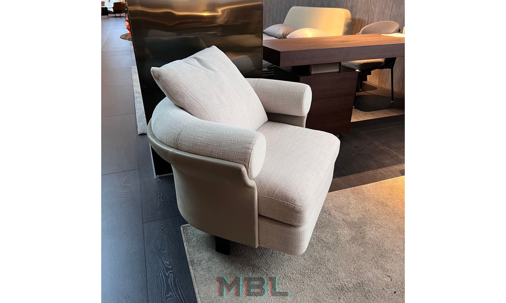 Minotti armchair