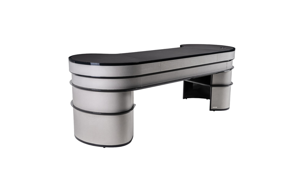 Visionnaire Wall Street desk