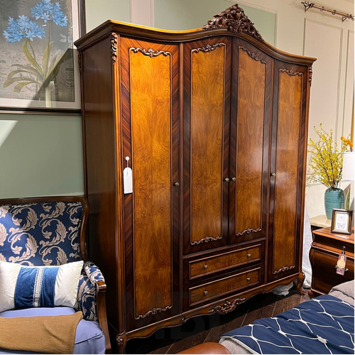 Closet Wellington