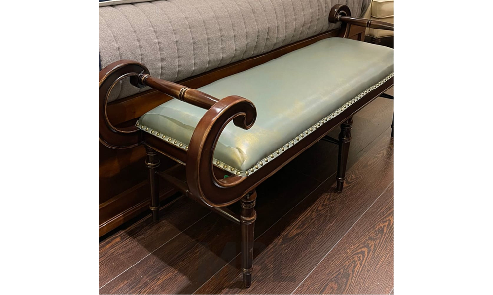 Banquette Wellington