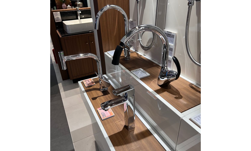 TOTO mixer