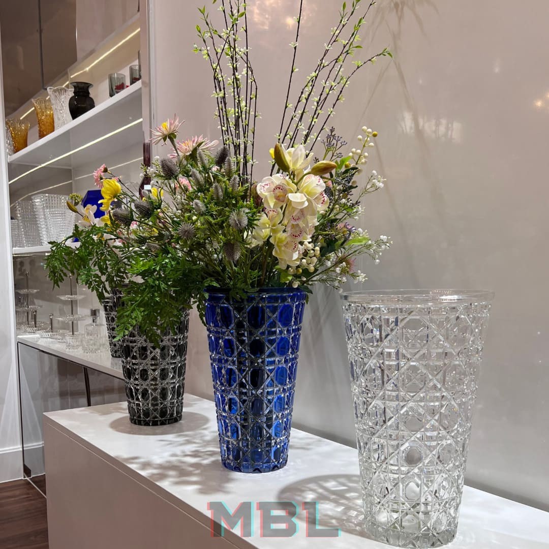 Vase в интерьере