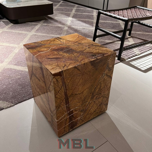Corner table
