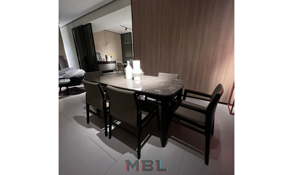 Dining table 1600x850x470