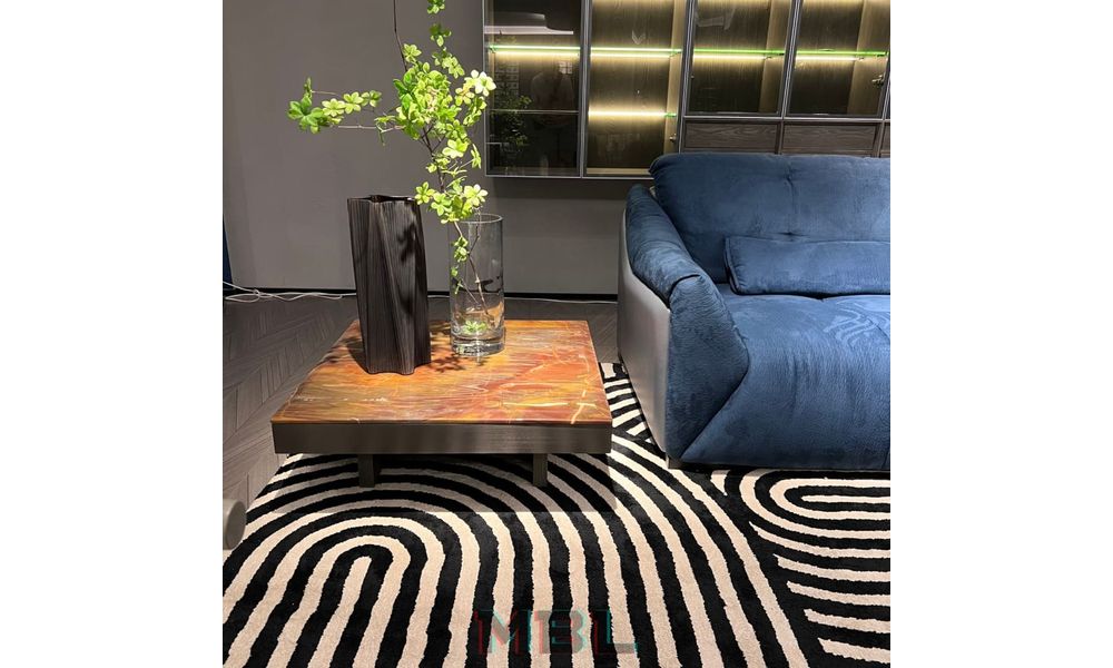 Coffee table 800х800