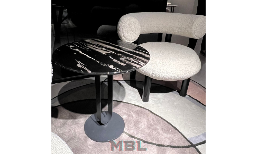 Corner table 500x560