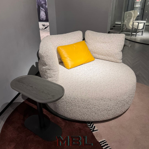Corner table