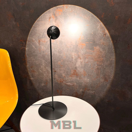 Grok Table Lamp
