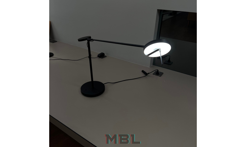 Grok Table Lamp