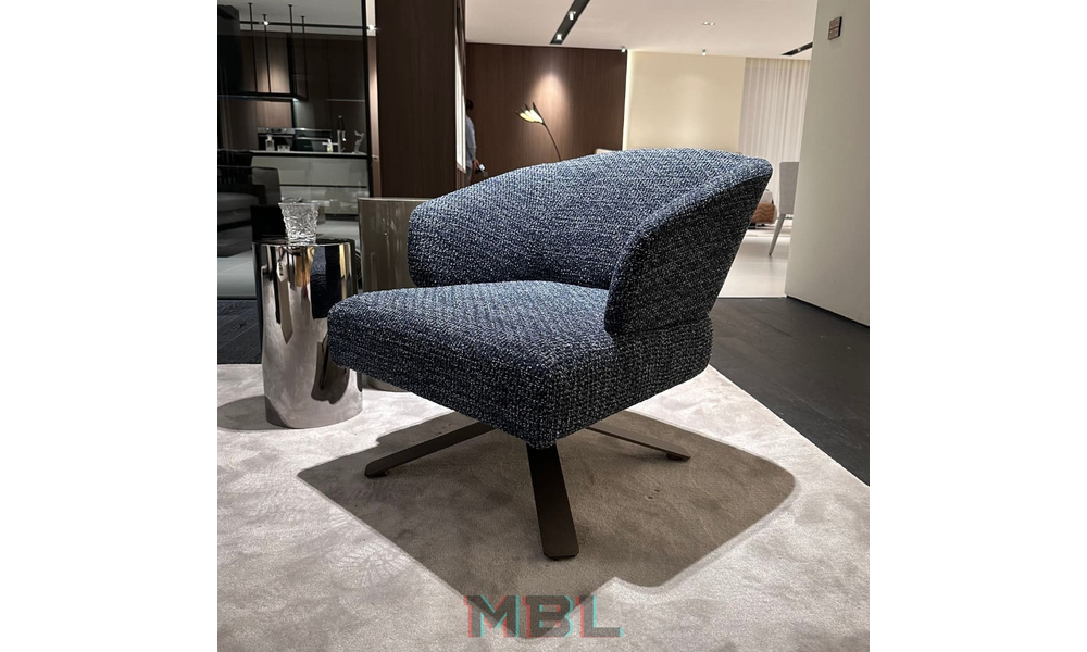 Minotti armchair 660x740x680