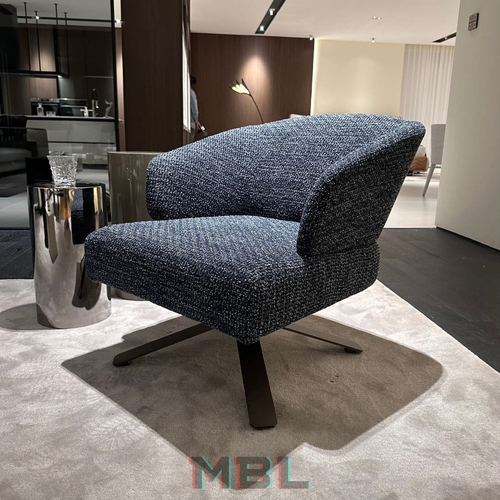 Minotti armchair 660x740x680