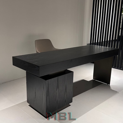 Minotti desk