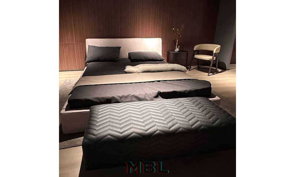 Bed 2440x2020x700