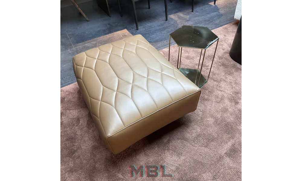 Corner table Minotti 360x320x450