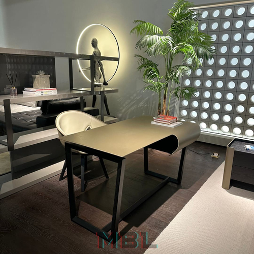 Writing desk