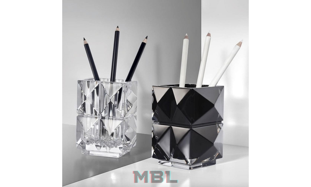 Baccarat vase set