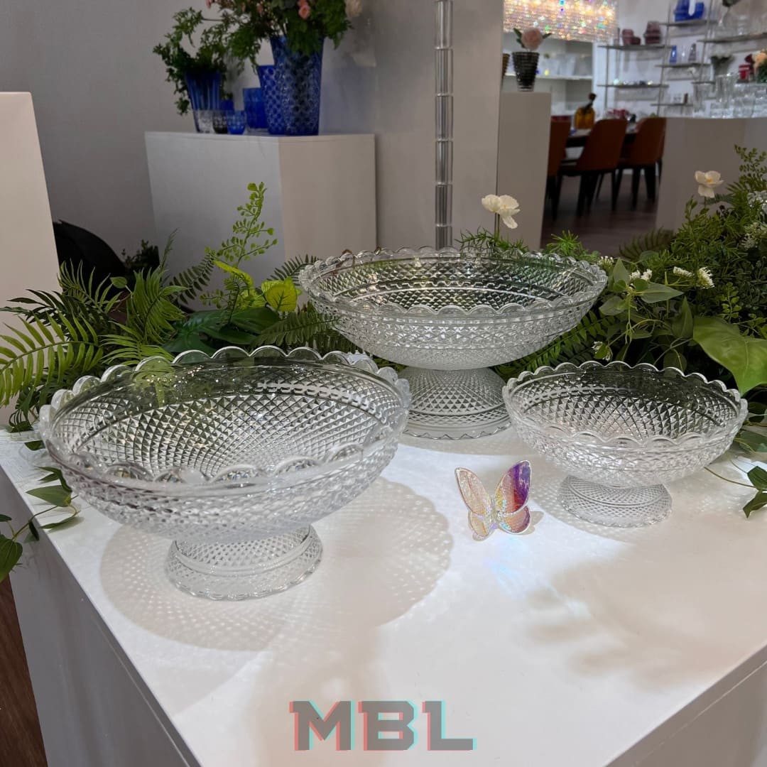 Baccarat vase set в интерьере