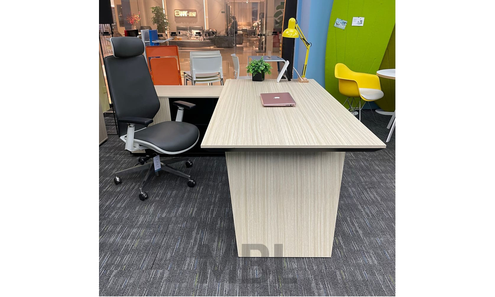 Executive armchair