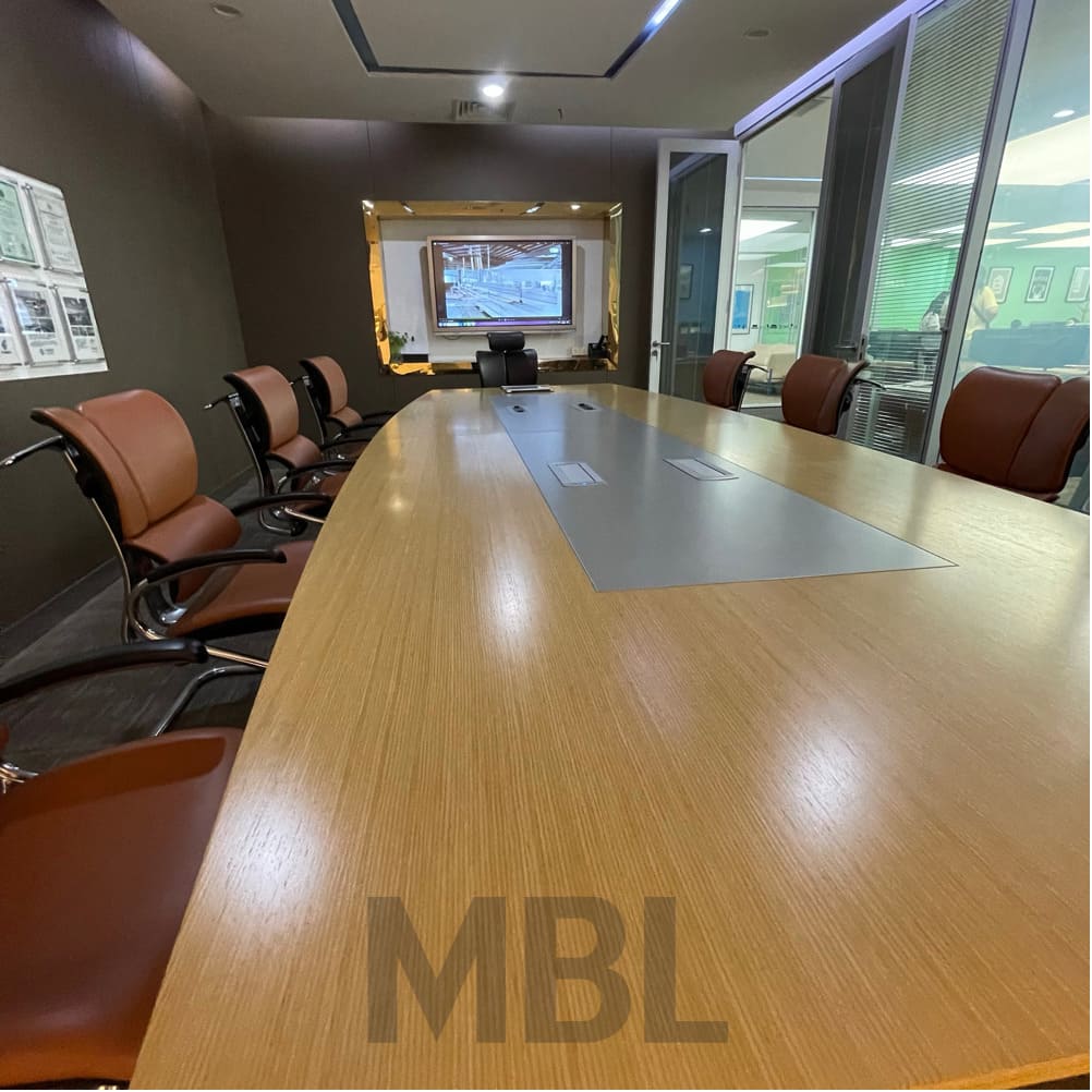 Office table 4200 в интерьере