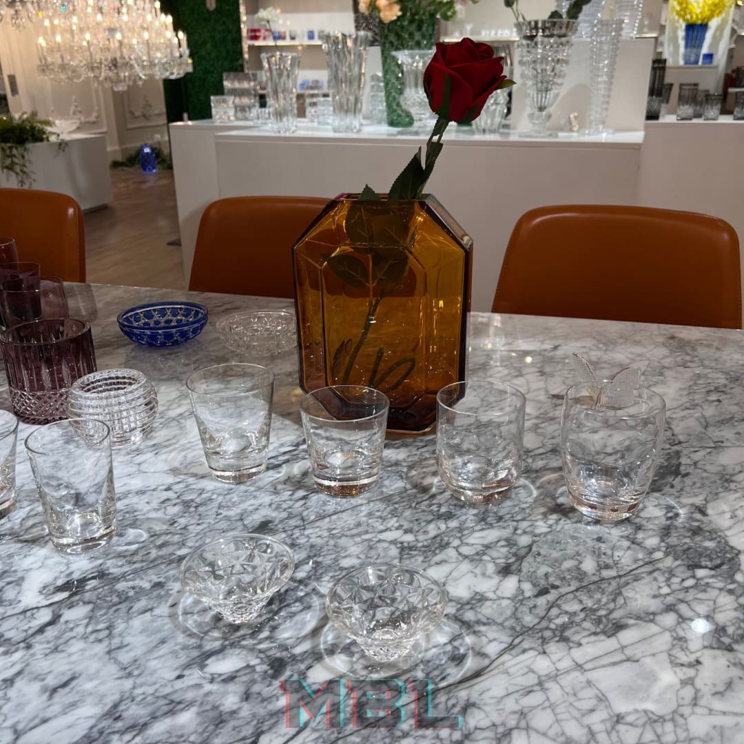 Vase в интерьере