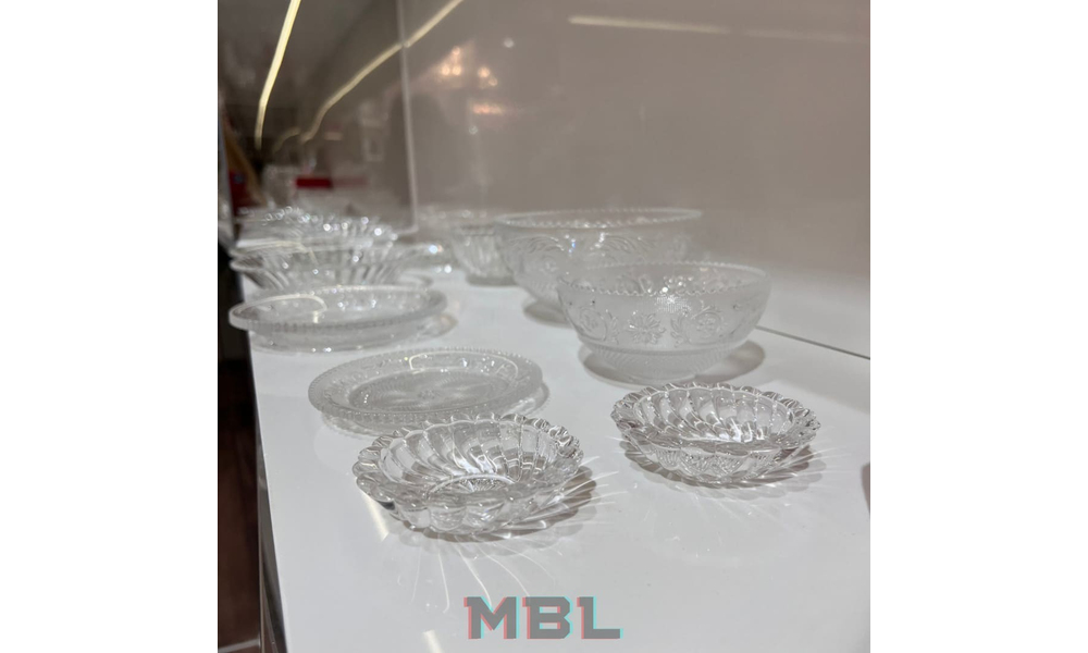 Set of plates
