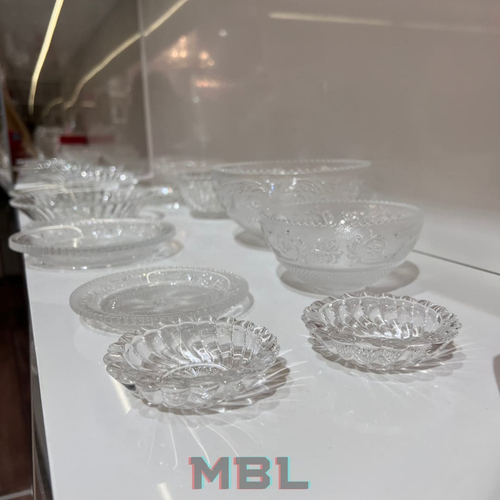 Set of plates