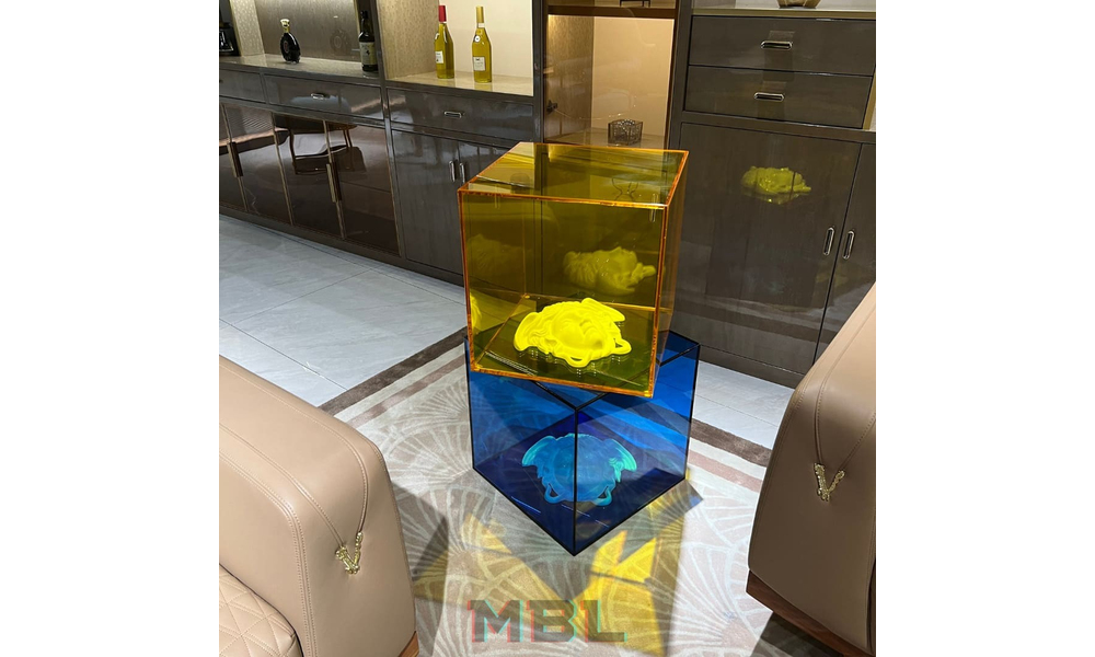 Corner table Versace 450x450x470