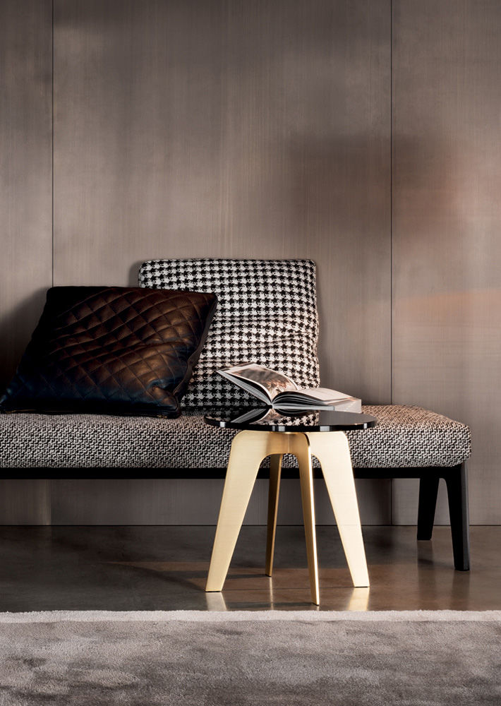 Corner table Minotti Kirk Cross в интерьере