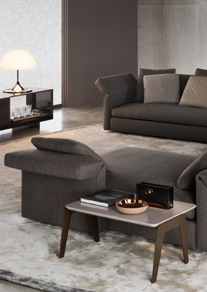 Corner table Minotti Kirk Jut Out Top в интерьере
