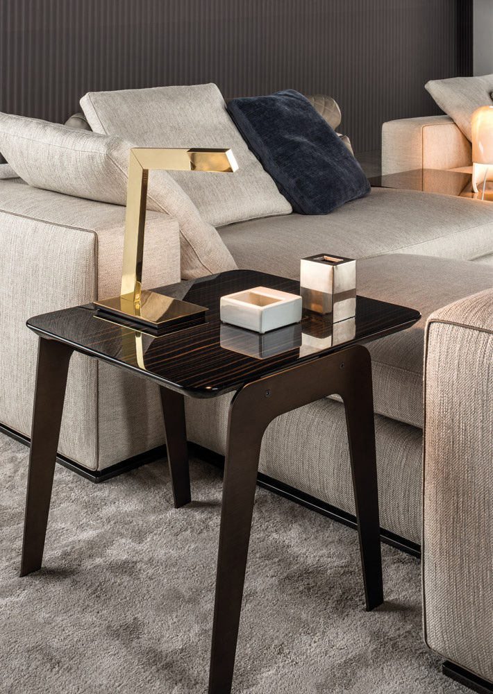 Corner table Minotti Kirk Jut Out Top в интерьере