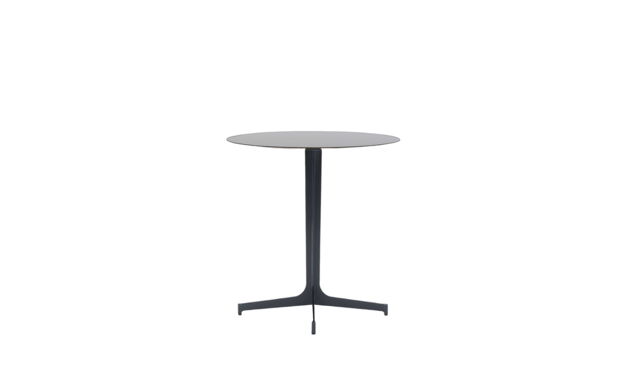 Corner table Minotti Clyfford в интерьере