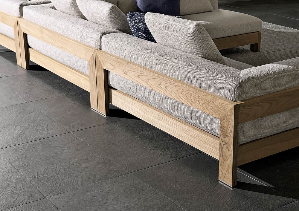 Outdoor sofa Minotti Alison Iroko Nature в интерьере