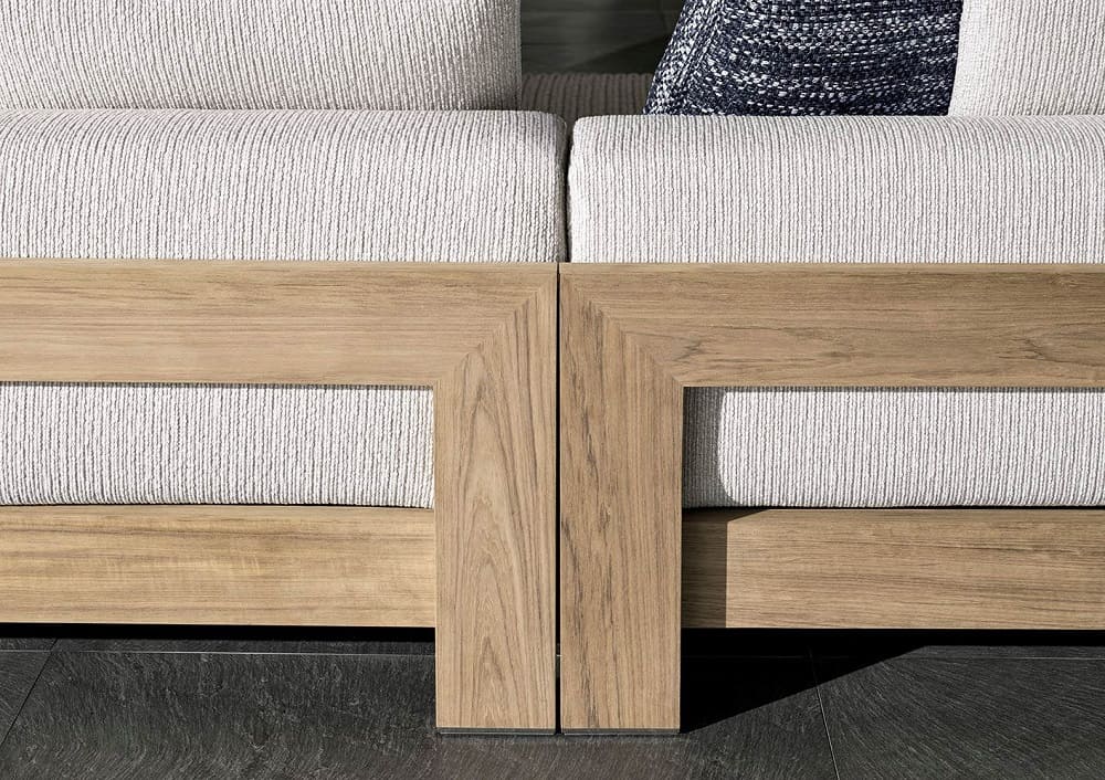 Outdoor sofa Minotti Alison Iroko Nature в интерьере