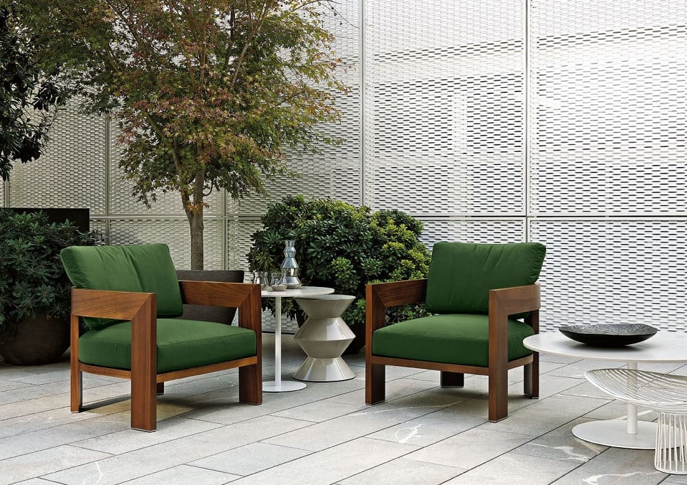 Outdoor armchair Minotti Warhol Iroko в интерьере