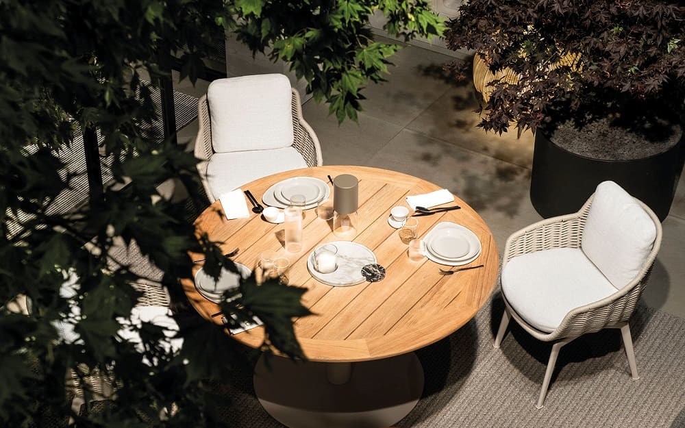 Outdoor chair Minotti Belt Cord в интерьере