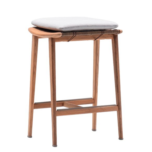 Уличный табурет Minotti Fynn в интерьере