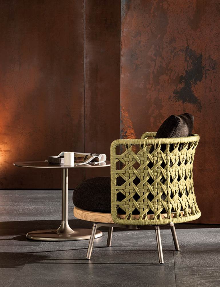 Уличный angular столик Minotti Taiko в интерьере
