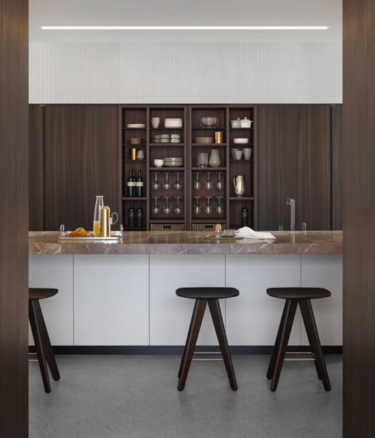 Bar stool Poliform Ics в интерьере