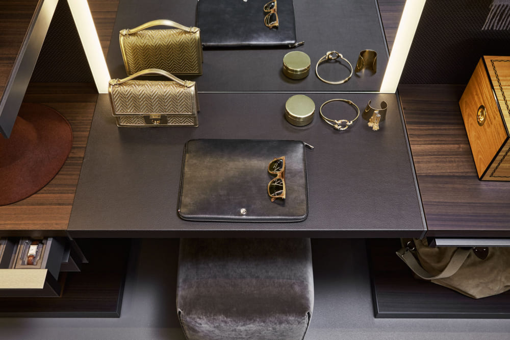 Walk-in closet Molteni Master Dressing в интерьере