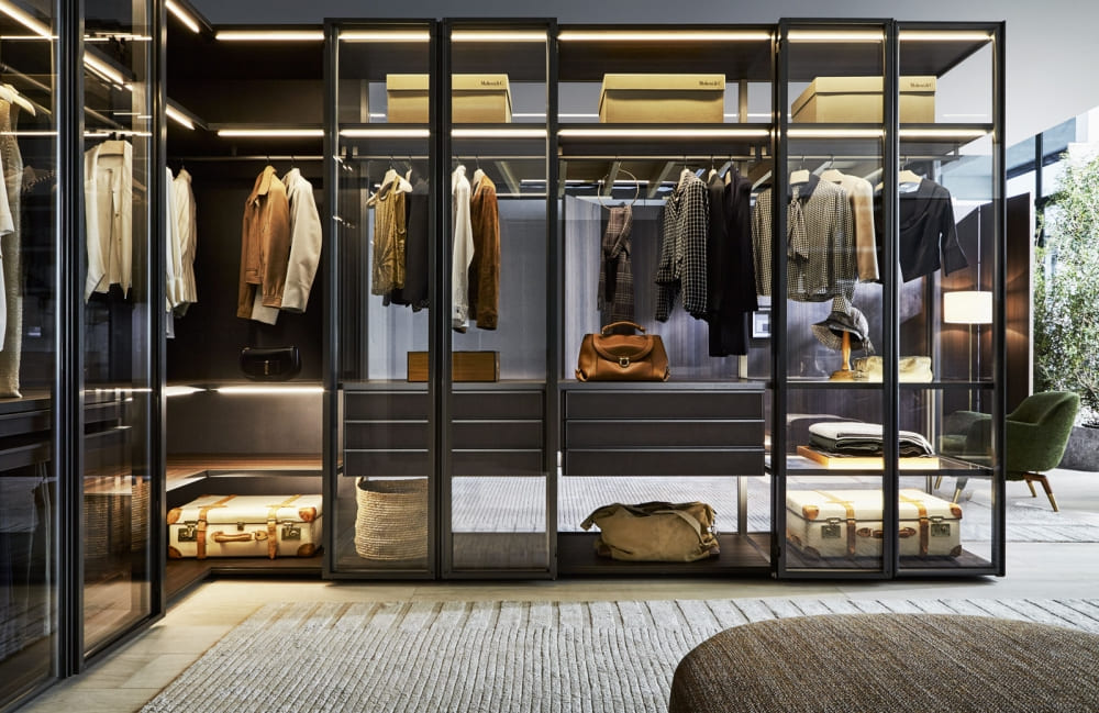 Walk-in closet Molteni Gliss Master-Glass в интерьере