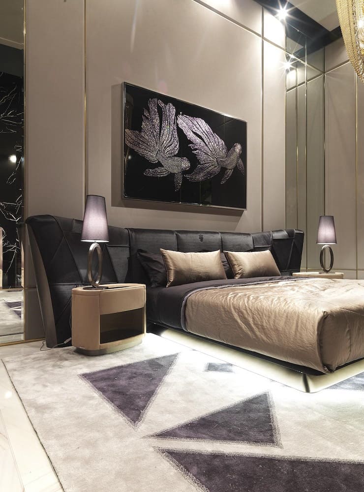 Painting Visionnaire Golden Fish в интерьере