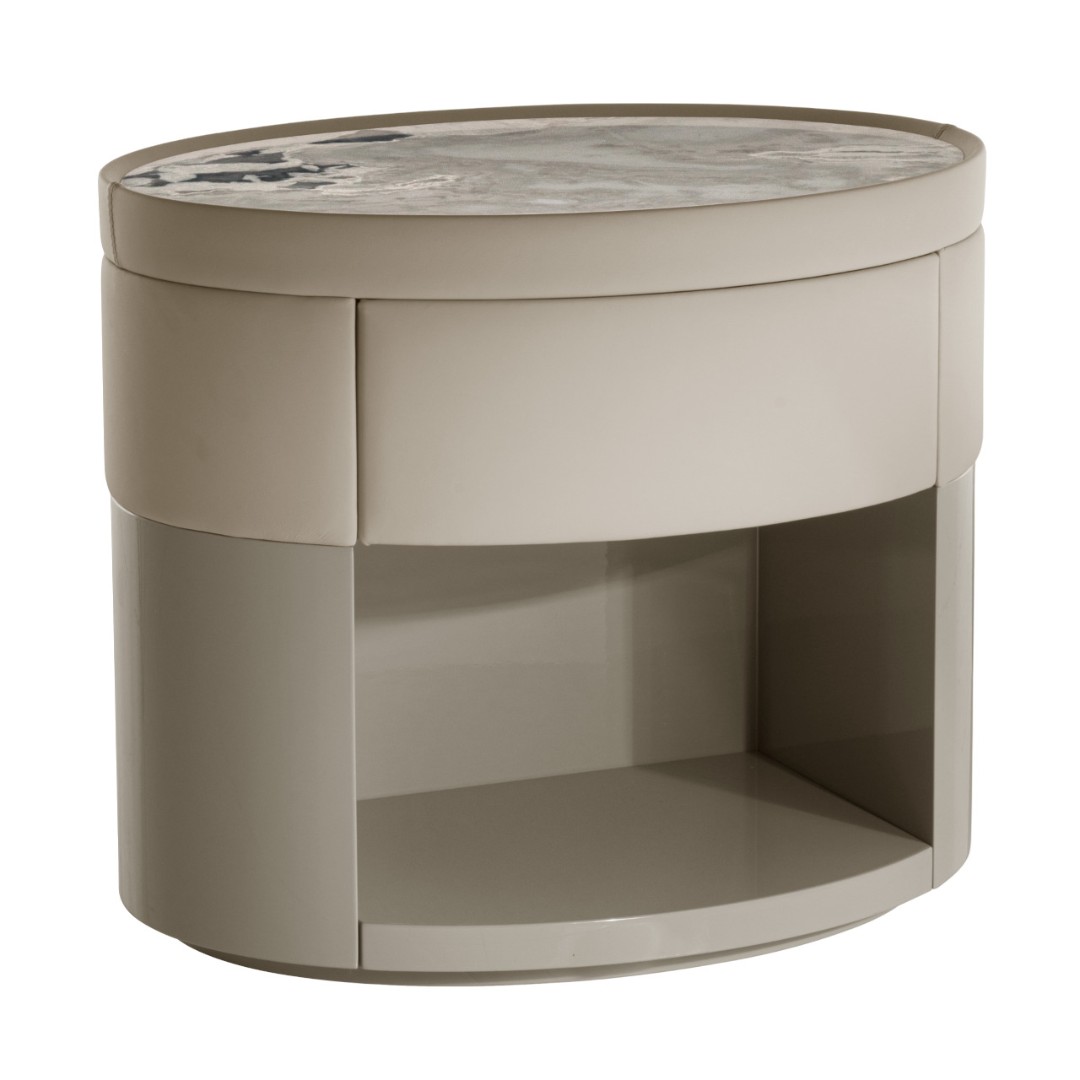 Nightstand Visionnaire Le Comte в интерьере