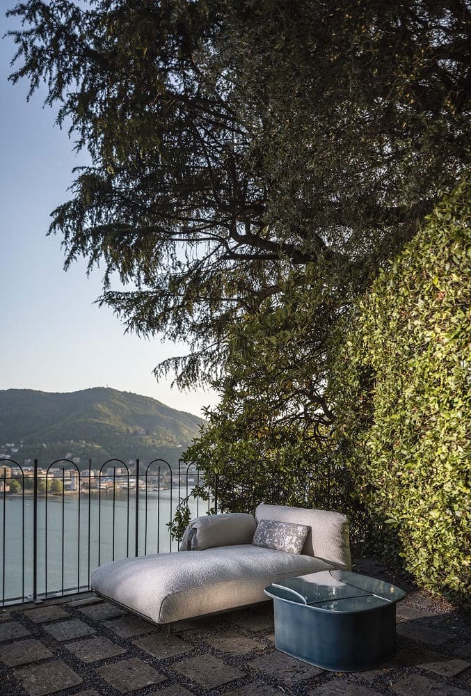 Outdoor coffee table Baxter Keramike в интерьере