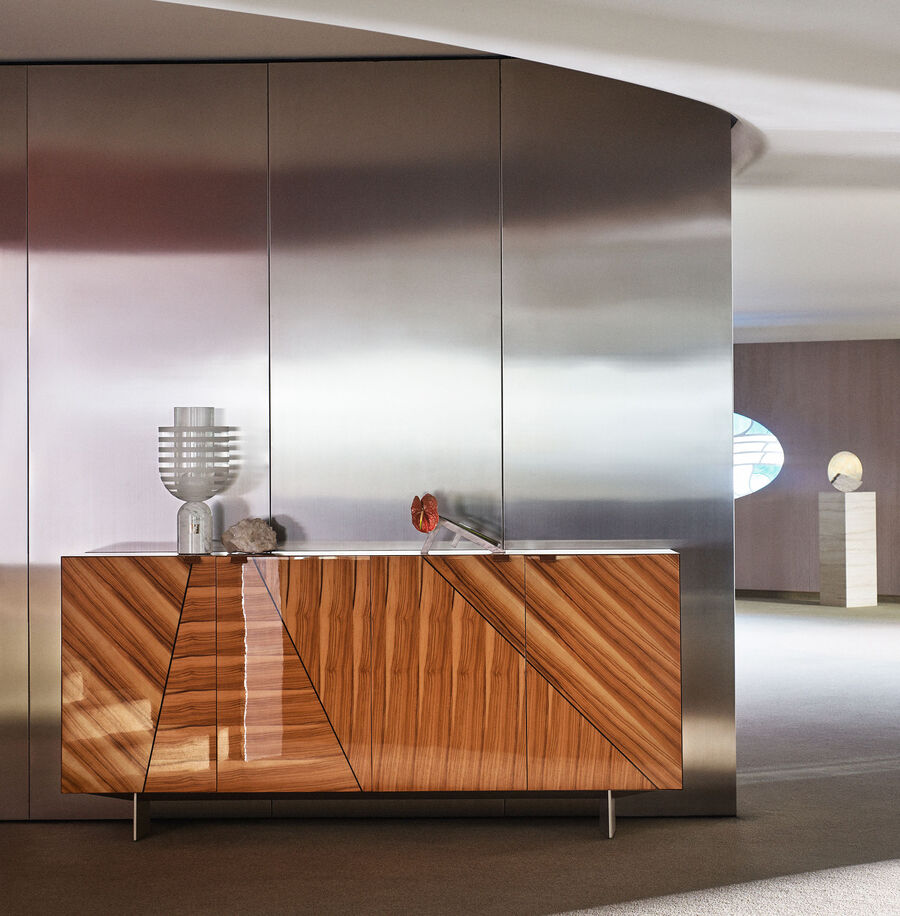 Dresser Fendi Selbit в интерьере
