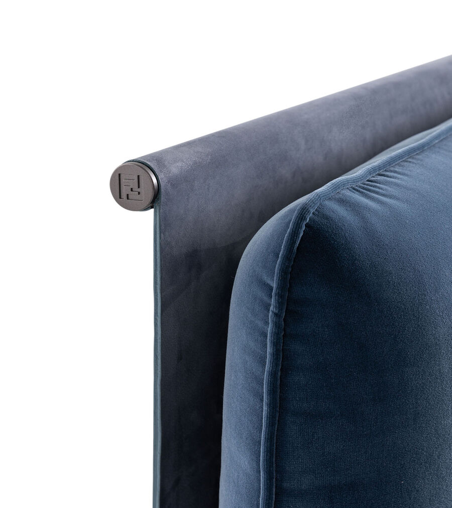 Bed Fendi Totu в интерьере