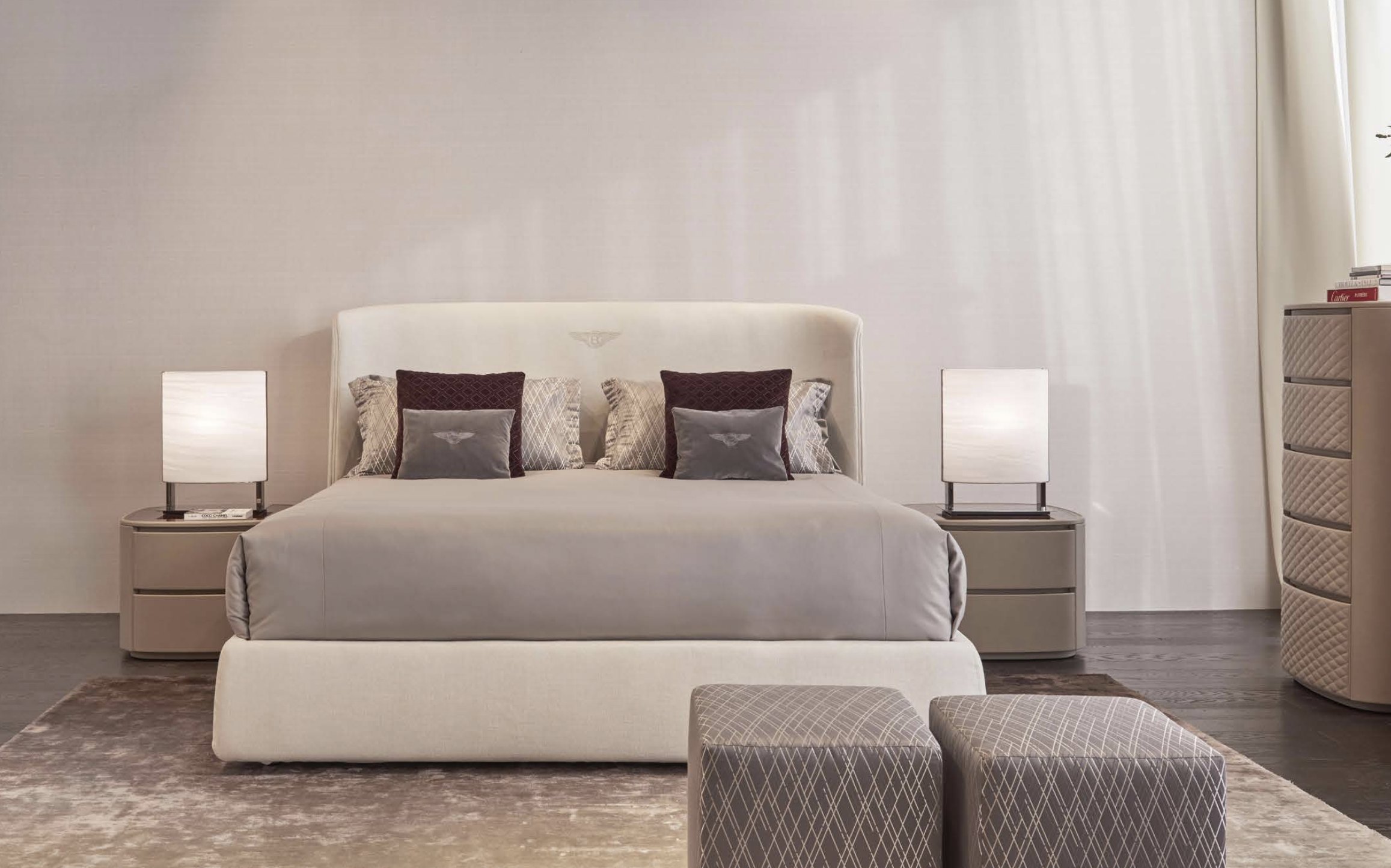 Table lamp Bentley Stonelight в интерьере