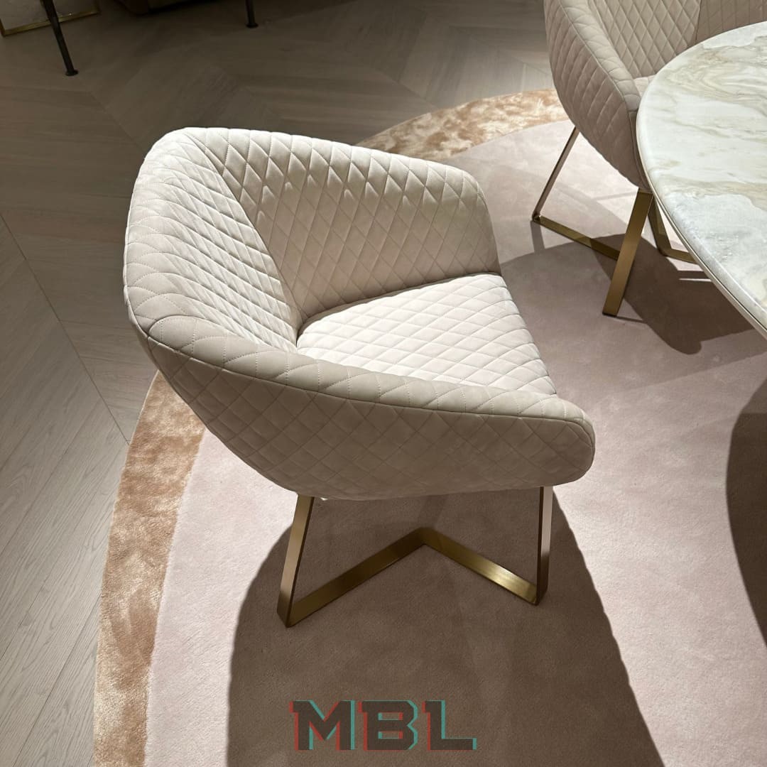Kitchen chair, suede в интерьере